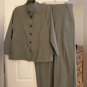 Habitat beautiful summer suit worn twice